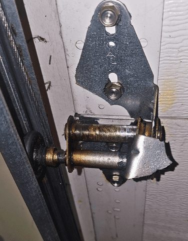 Residential garage door repair1